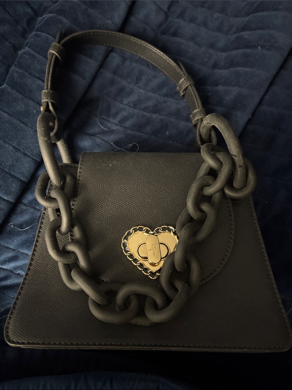 Betsey Johnson Black Heart-Lock Shoulder Bag with Chunky Chain